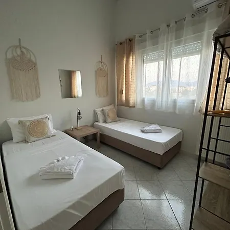 Margaw's 600m From The Peraía