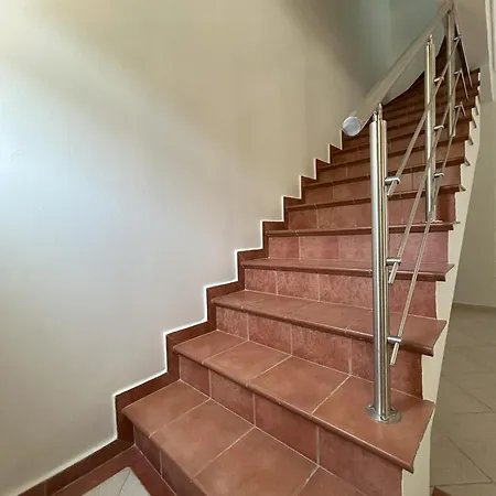 Villa Margaw's 600m From The